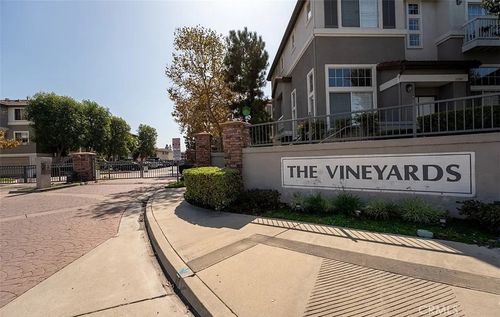 13523 Cobblestone Ln, Westminster, CA, 92683-2375 | Card Image