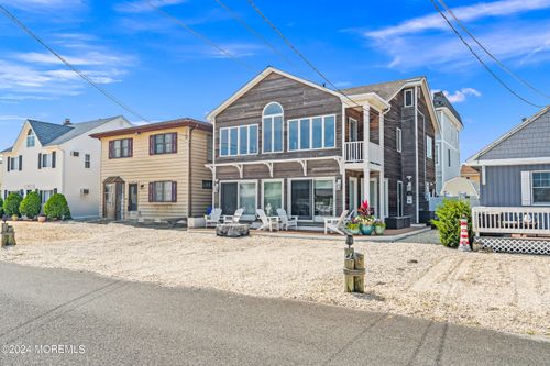 209 1st Ave, Seaside Heights, NJ, 08751-1008 | Card Image