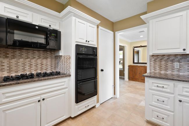 2101 Rocky Creek Ln, House other with 3 bedrooms, 3 bathrooms and 2 parking in Pearland TX | Image 12