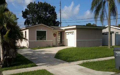 6572 Pierce St, Hollywood, FL, 33024-7642 | Card Image