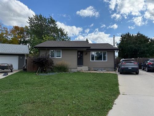 14 Markwood Pl, Winnipeg, MB, R2R2B1 | Card Image