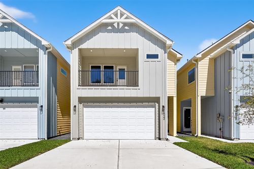 2022 Wavell St, Houston, TX, 77088-4624 | Card Image