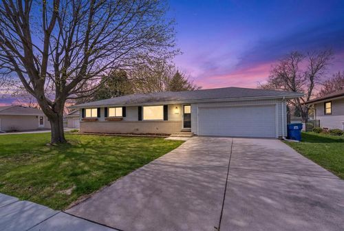 1566 Scott Road, Port Washington, WI, 53074 | Card Image