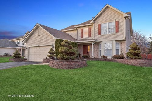 303 Berkeley Drive, Bolingbrook, IL, 60440 | Card Image