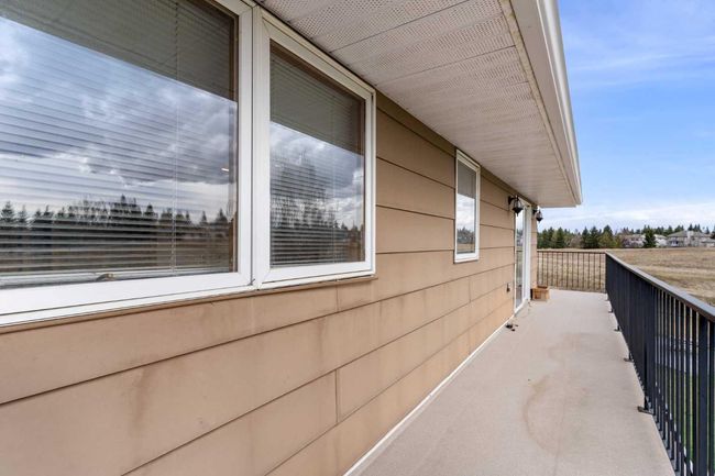 1008 Shawnee Dr Sw, House other with 3 bedrooms, 4 bathrooms and 6 parking in Calgary AB | Image 30