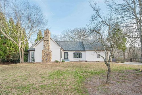 4562 Columns Dr Se, Marietta, GA, 30067-4655 | Card Image