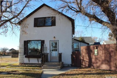 601 1 St A St, House other with 3 bedrooms, 1 bathrooms and null parking in Estevan SK | Image 1