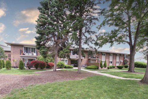 203-2300 Old Tavern Rd, Lisle, IL, 60532-1091 | Card Image