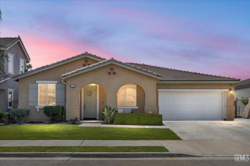 10815 Ponta Pora Pl, Bakersfield, CA, 93306-7428 | Card Image