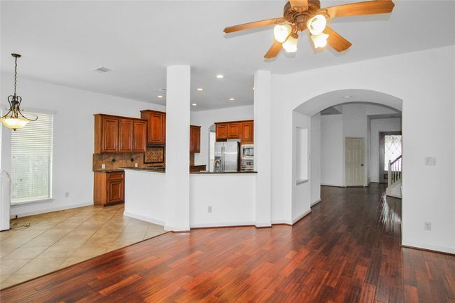 13204 Quiet Lake Ln, House other with 5 bedrooms, 4 bathrooms and 2 parking in Pearland TX | Image 6