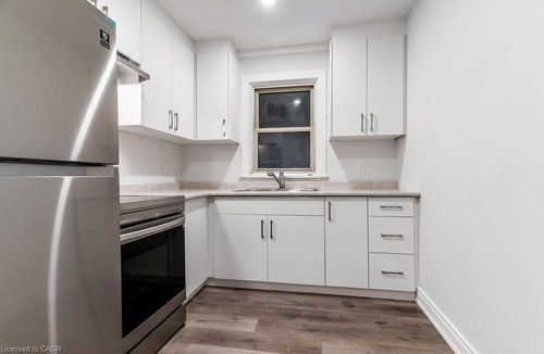 a-598 Upper James St, Hamilton, ON, L9C2Y8 | Card Image