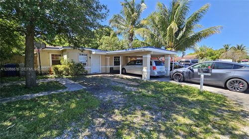 2114 Nw 5th St, Pompano Beach, FL, 33069-2619 | Card Image