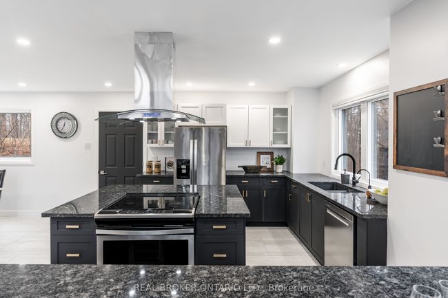 314 Maberly Station Rd, House other with 3 bedrooms, 3 bathrooms and 6 parking in Maberly ON | Image 15