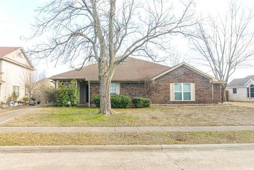 1724 Quail Run Dr, Garland, TX, 75040-4403 | Card Image