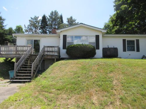 1 East Pittston Road, Pittston, ME, 04345 | Card Image