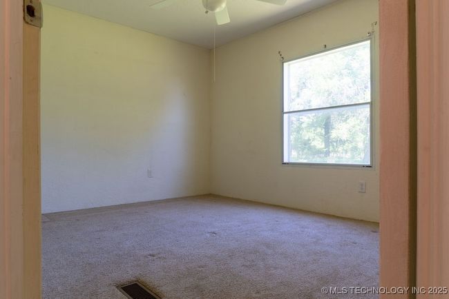 1575 Maple St, House other with 3 bedrooms, 2 bathrooms and null parking in Grant OK | Image 25