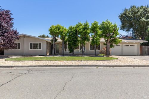 10 Theresa Ct, Novato, CA, 94947-2026 | Card Image