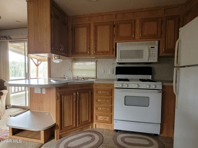 102 Hawthorn Cir, House other with 2 bedrooms, 1 bathrooms and null parking in Flinton PA | Image 5