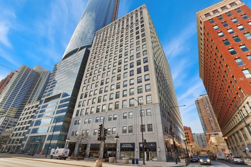 304-910 Michigan Ave, Chicago, IL, 60605-2276 | Card Image