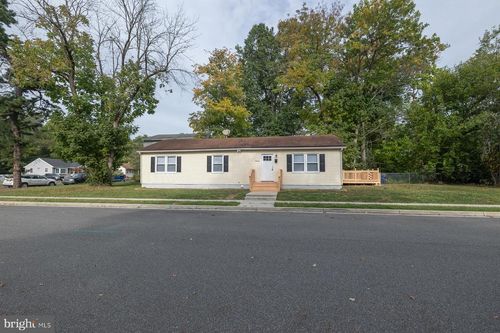 319 Magnolia Ave, SOMERDALE, NJ, 08083-1519 | Card Image