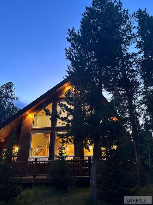 4473 Boulders St, Island Park, ID, 83429-4100 | Card Image