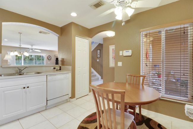 6170 Sugar Loaf Ln, Condo with 3 bedrooms, 3 bathrooms and null parking in West Palm Beach FL | Image 8