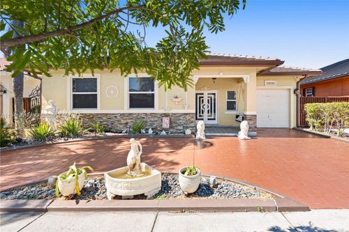 14756 Nw 88th Ave, Miami Lakes, FL, 33018-8002 | Card Image