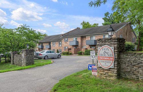 c-1064 Armstrong Mill Rd, Lexington, KY, 40517-3151 | Card Image