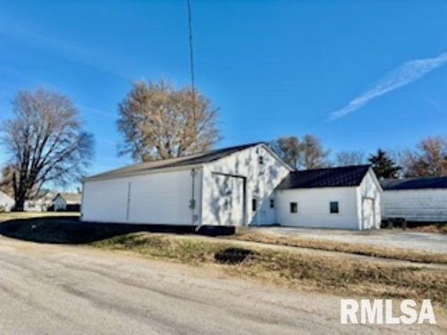 117 W Main St, Pleasant Plains, IL, 62677-3586 | Card Image