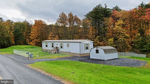 425 Cider Press Rd, LOCK HAVEN, PA, 17745-9107 | Card Image