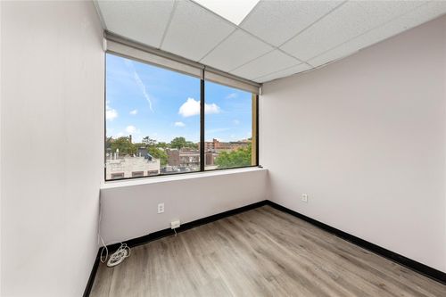 fl-4th-37 74th St, Jackson Heights, NY, 11372-6338 | Card Image