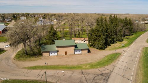 97 Prairieview Ave, Underwood, ND, 58576 | Card Image