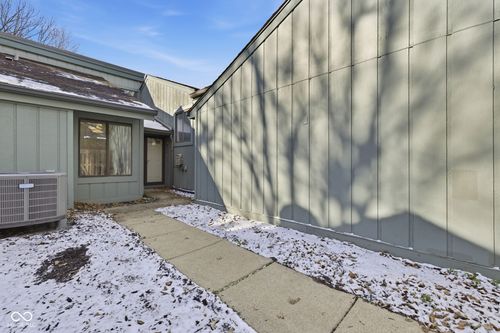 b-5097 Vantage Point Rd, Avon, IN, 46123-4610 | Card Image