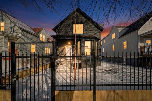 24 E 99th Pl, Chicago, IL, 60628-1424 | Card Image