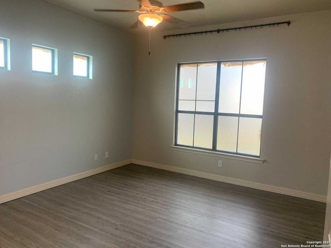 594 Carriage House, House other with 4 bedrooms, 2 bathrooms and null parking in Spring Branch TX | Image 9