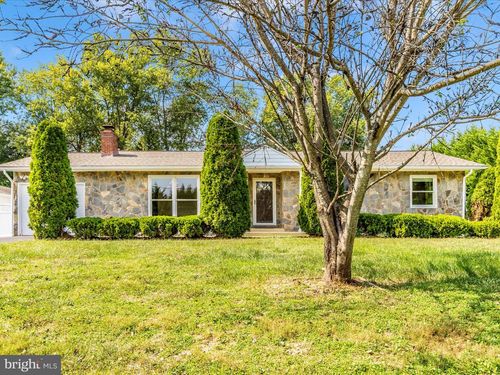 18004 Muncaster Rd, DERWOOD, MD, 20855-1329 | Card Image