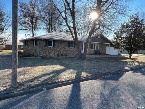 404 Windsor Ln, Fairfield, IL, 62837-1364 | Card Image