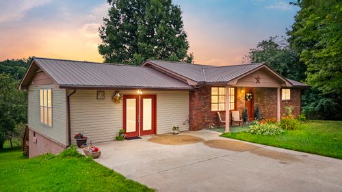 27 Poplar Ln, Morehead, KY, 40351-8346 | Card Image
