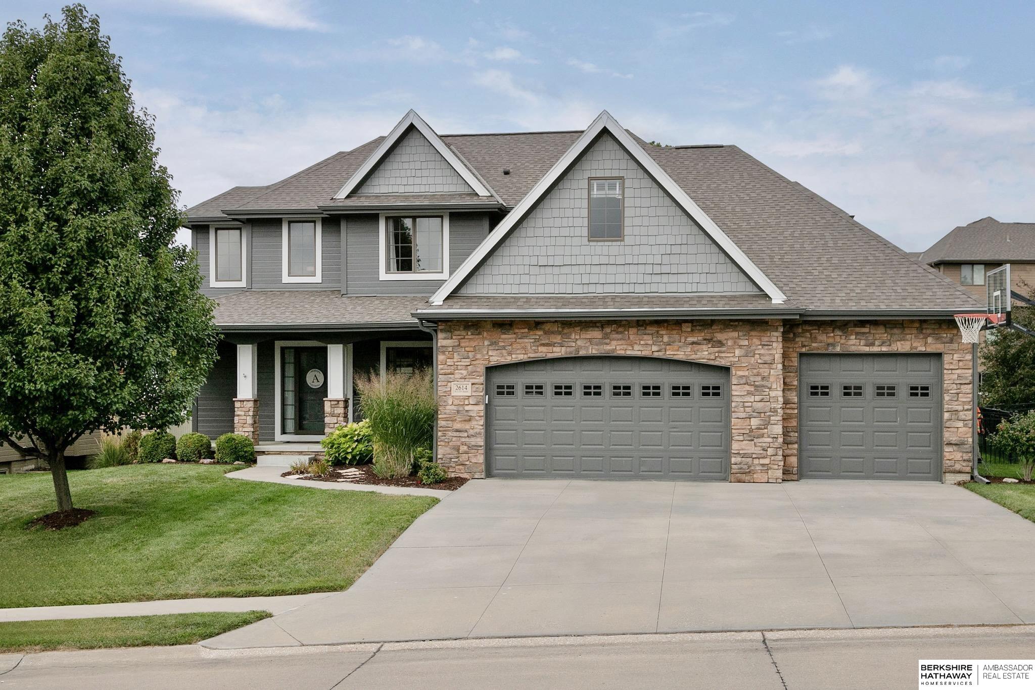 173rd St, Omaha, NE 68116