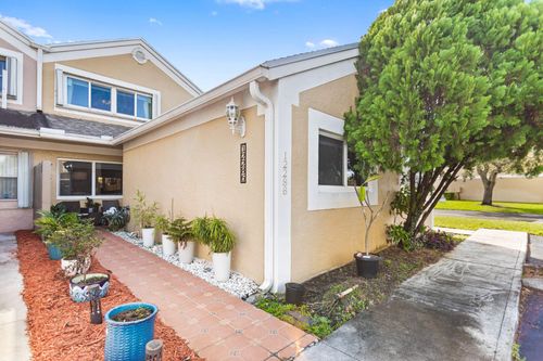 12286 Nw 14th St, Pembroke Pines, FL, 33026-3863 | Card Image