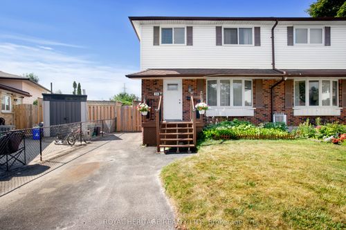 334 Vancouver Cres, Oshawa, ON, L1J5X9 | Card Image