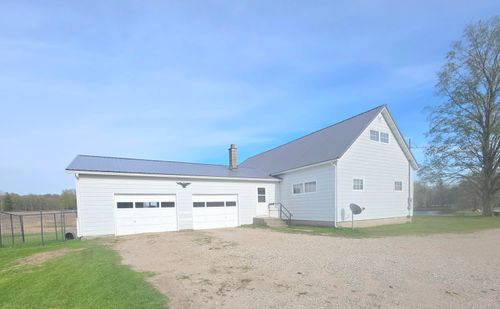10697 Church Rd, Lakeview, MI, 48850-9580 | Card Image