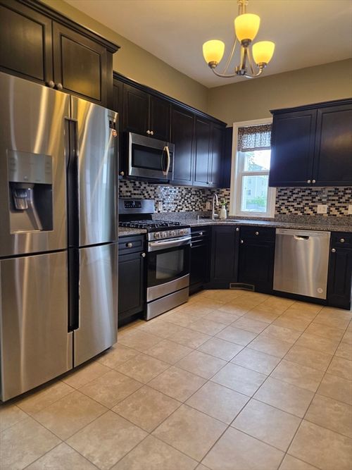 1-8 Tacoma St, Lynn, MA, 01905-2221 | Card Image