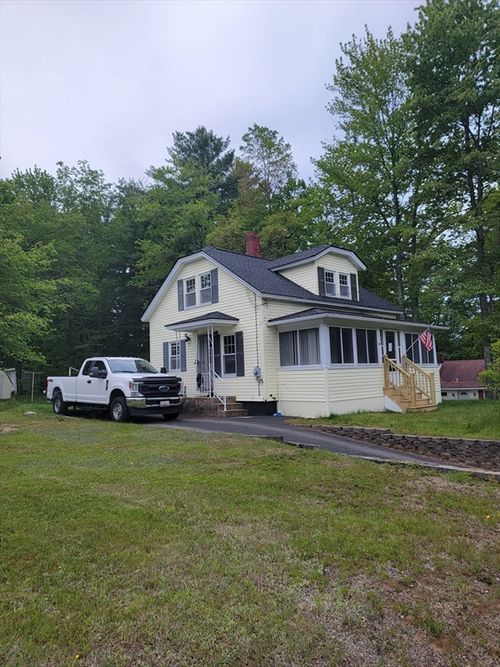205 Ryan St, Gardner, MA, 01440-1523 | Card Image