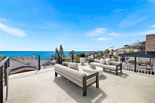 2966 Terry Rd, Laguna Beach, CA, 92651-4129 | Card Image