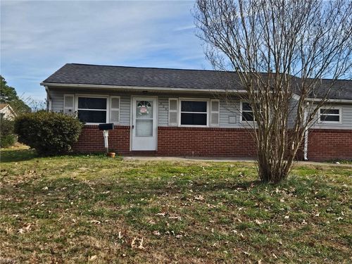 404 Pelican Ln, Virginia Beach, VA, 23452-3621 | Card Image