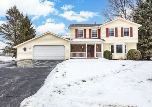 81 Woodedge Lane, Greece, NY, 14626 | Card Image