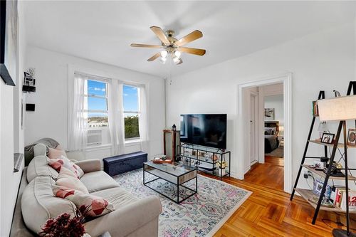 apt-e9-7401 4th Ave, Brooklyn, NY, 11209-2543 | Card Image