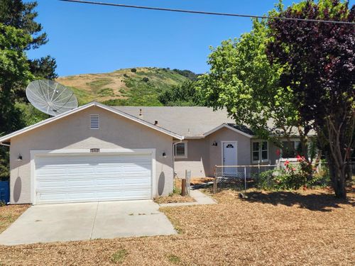 2310 Chittenden Rd, San Juan Bautista, CA, 95045-9662 | Card Image