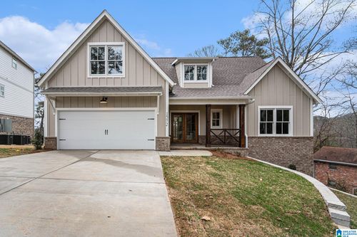 1572 Forest Ridge Rd, Birmingham, AL, 35226 | Card Image